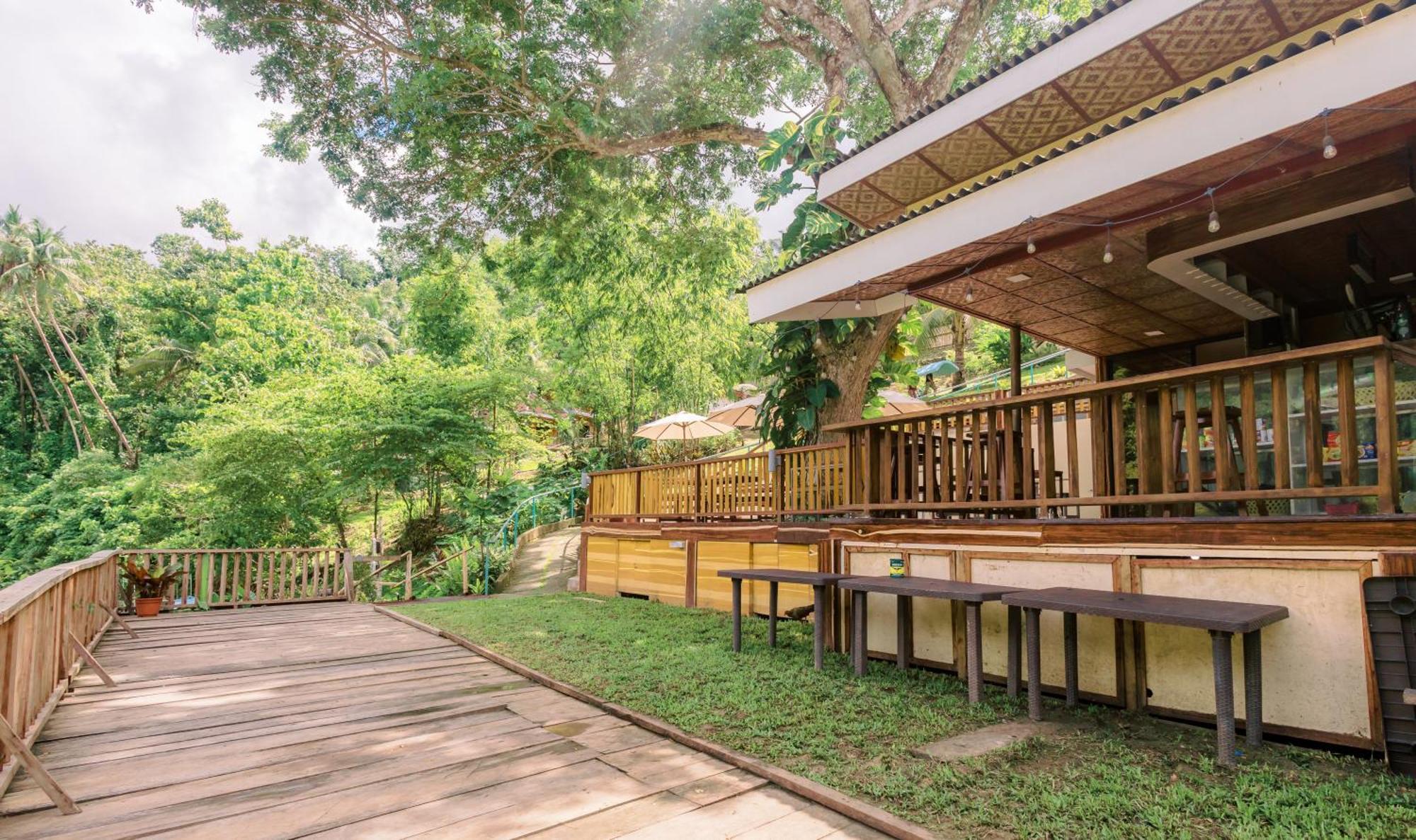 Busai Dream Falls Resort Loboc Esterno foto